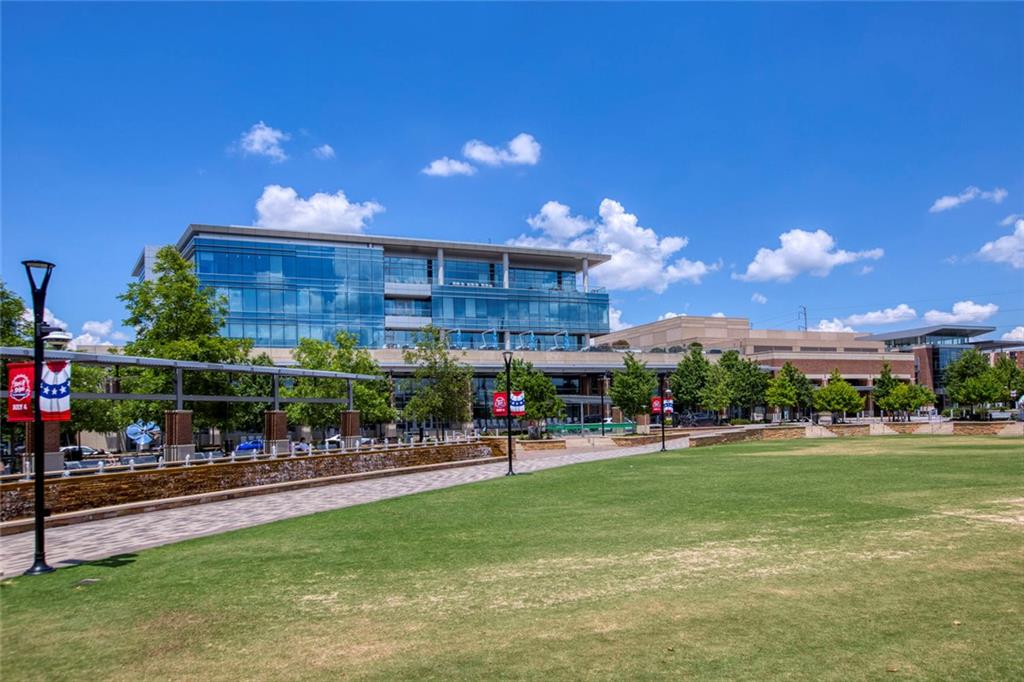 310 Natchez Trace Atlanta, GA 30350 - Photo 42 of 55 a view of a yard with a table and chairs