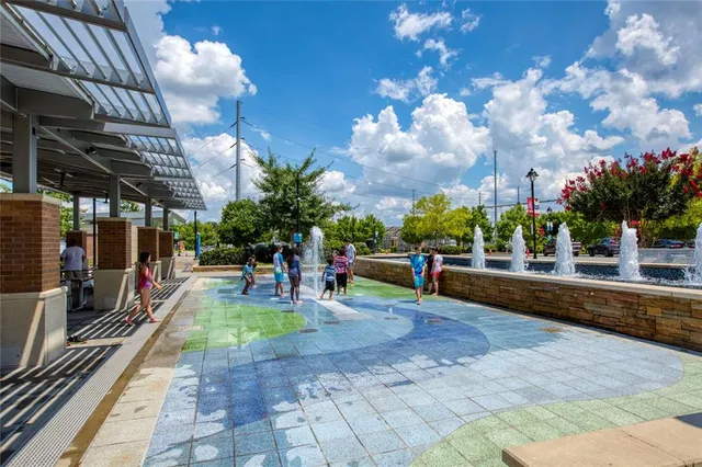 $190,000 | 310 Natchez Trace, Atlanta, GA 30350