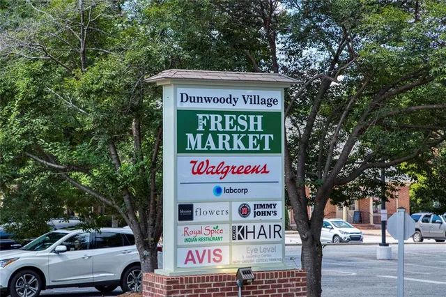 $190,000 | 310 Natchez Trace, Atlanta, GA 30350