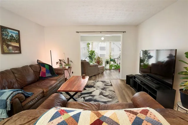 $190,000 | 310 Natchez Trace, Atlanta, GA 30350