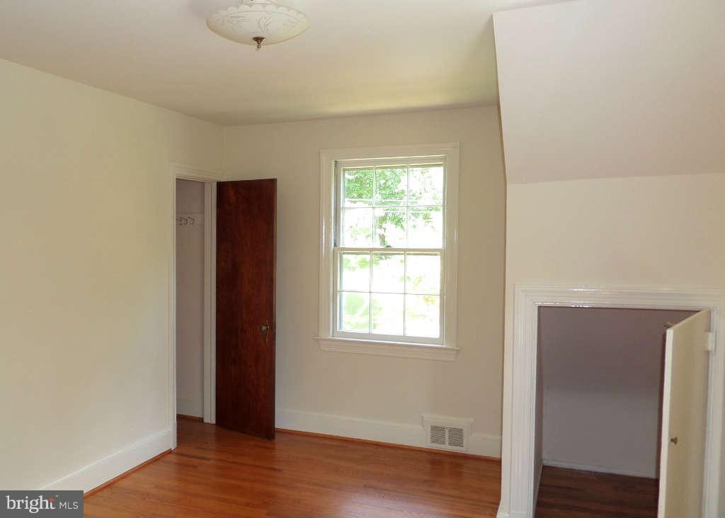 60 Frazier Road Warrenton, VA 20186 - Photo 18 of 30 Bedroom Master