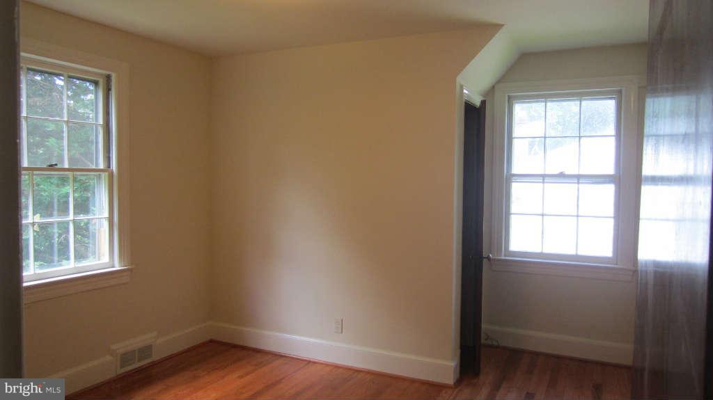 60 Frazier Road Warrenton, VA 20186 - Photo 20 of 30 Bedroom Master