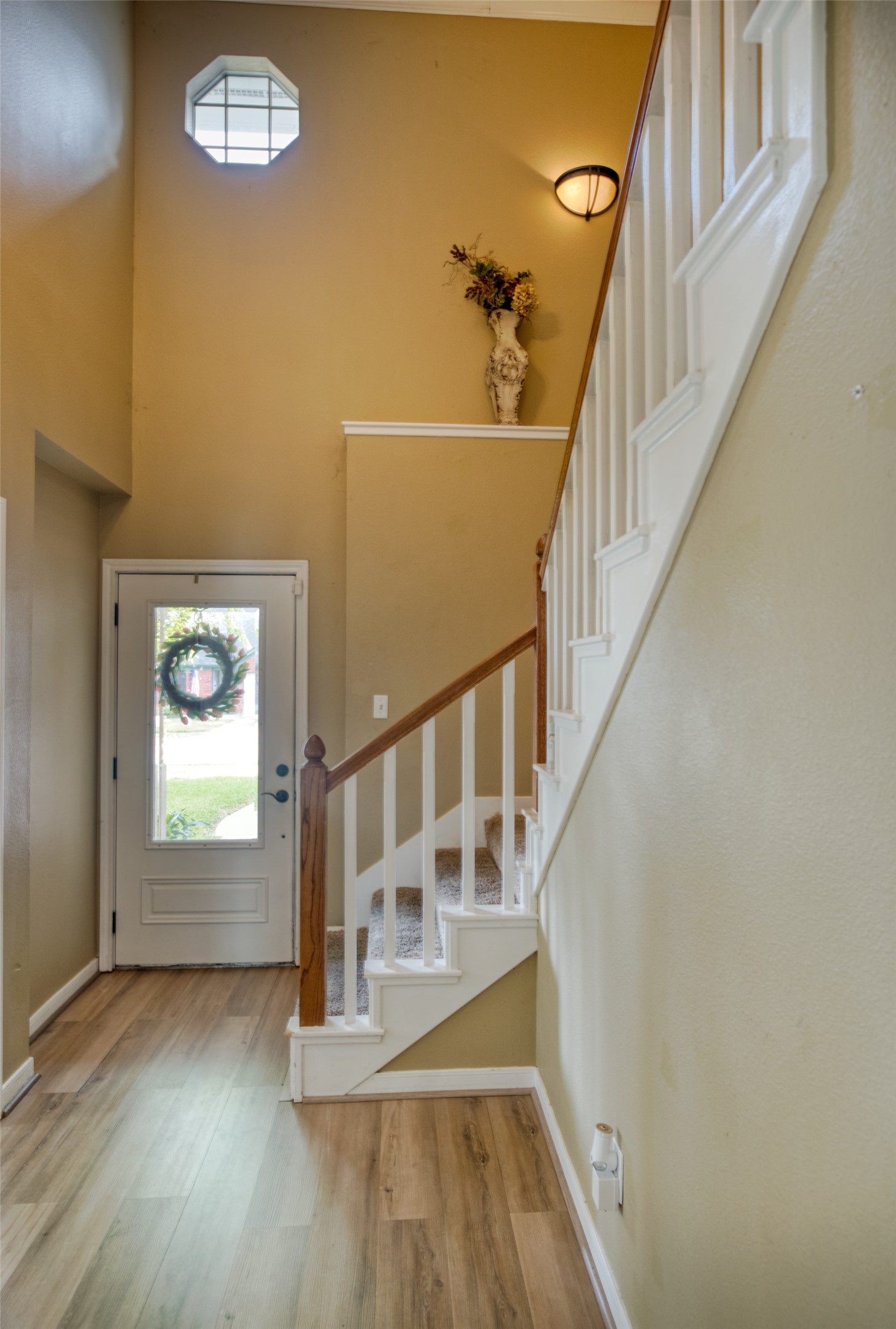 608 Prairie Lane Angleton, TX 77515 - Photo 5 of 30