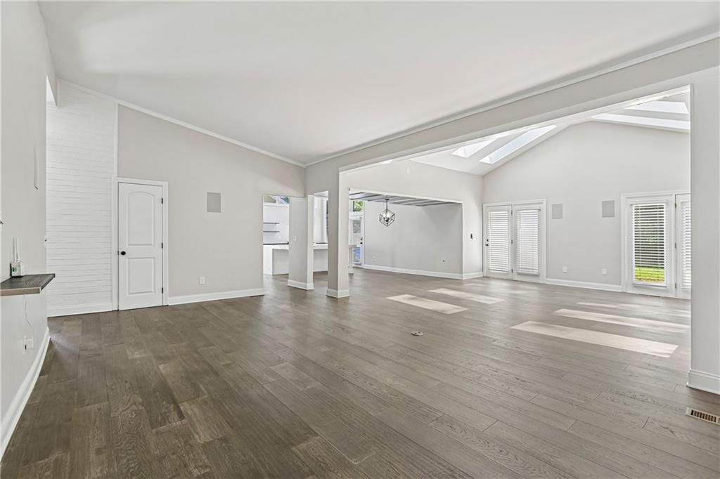 215 Camden Road Northeast Atlanta, GA 30309 - Photo 8 of 39 Gallery Image 8