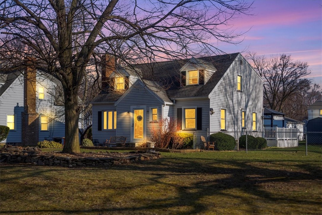 237 Worthington Road Irondequoit, NY 14622 - Photo 1 of 1 Welcome to 237 Worthington Rd .