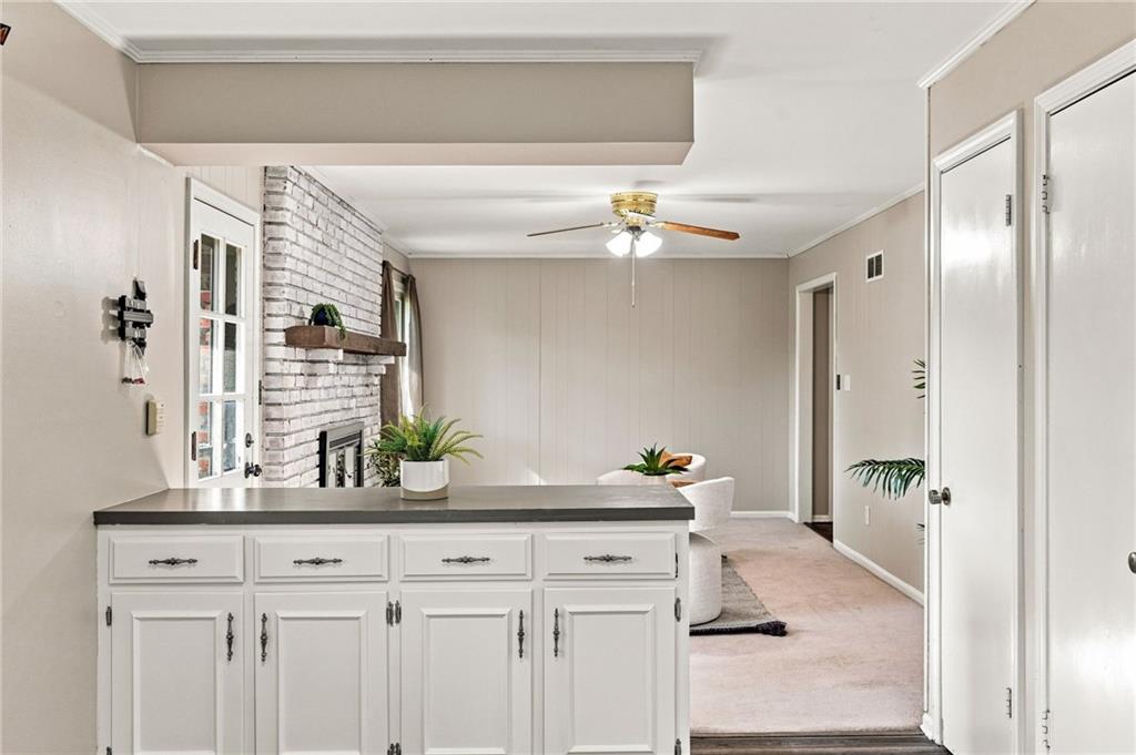 6830 Northwest Cross Road Parkville, MO 64152 - Photo 19 of 46 Gallery Image 19