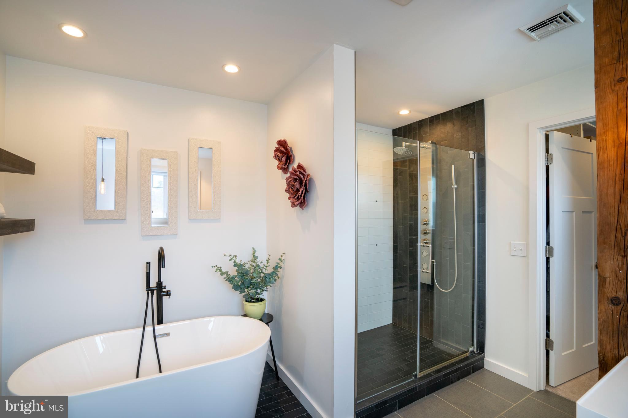 1066 Rockey Ridge Road Boalsburg, PA 16827 - Photo 33 of 65 Primary bathroom