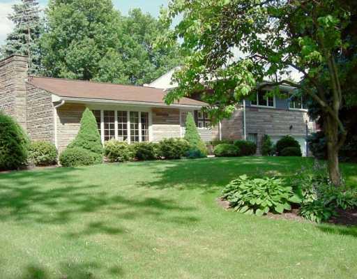 450 Leet Road Edgeworth, PA 15143 - Photo 1 of 1 Exterior Front.