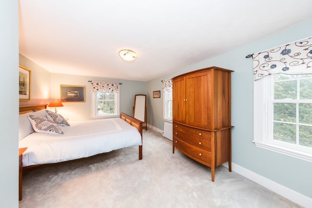 87 Richfield Road Arlington, MA 02474 - Photo 11 of 20