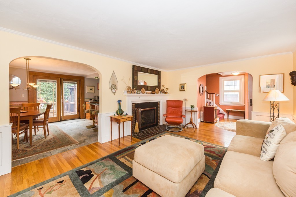 87 Richfield Road Arlington, MA 02474 - Photo 6 of 20
