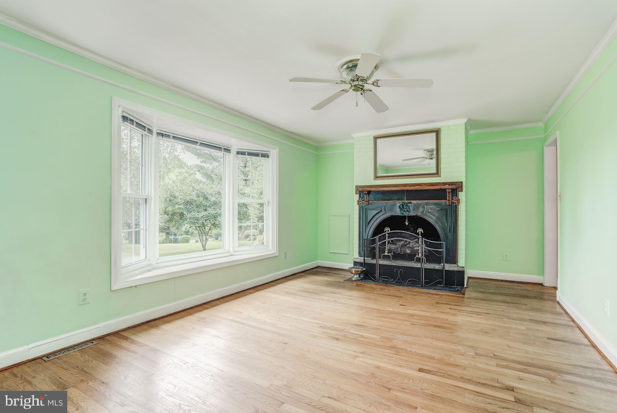 6591 Waterford Road Rixeyville, VA 22737 - Photo 13 of 26 Living Room