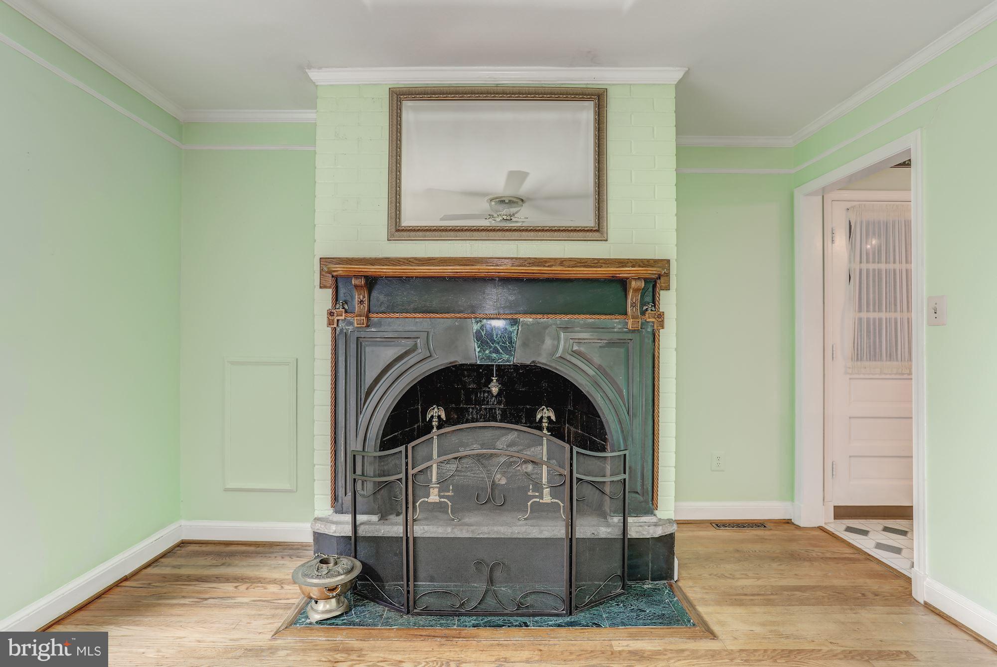 6591 Waterford Road Rixeyville, VA 22737 - Photo 14 of 26 Living Room