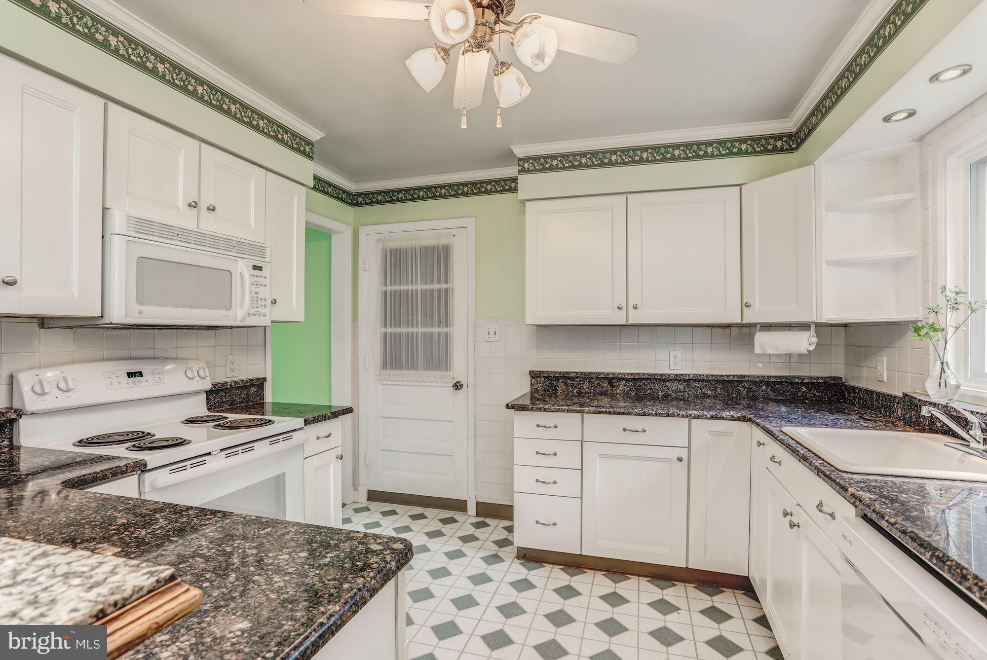6591 Waterford Road Rixeyville, VA 22737 - Photo 3 of 26 Kitchen
