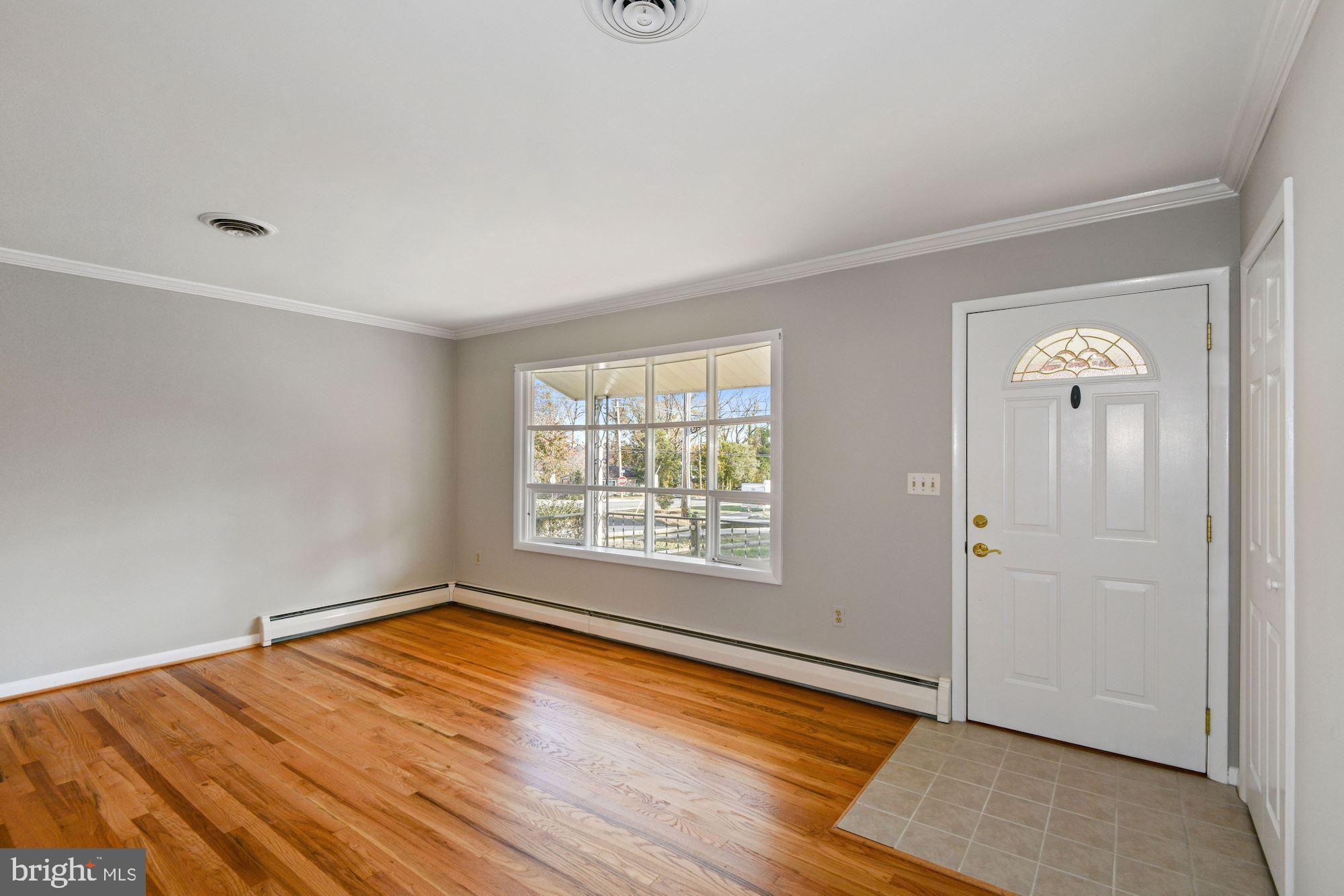 3050 Tudor Hall Road Riva, MD 21140 - Photo 4 of 35 Living Room