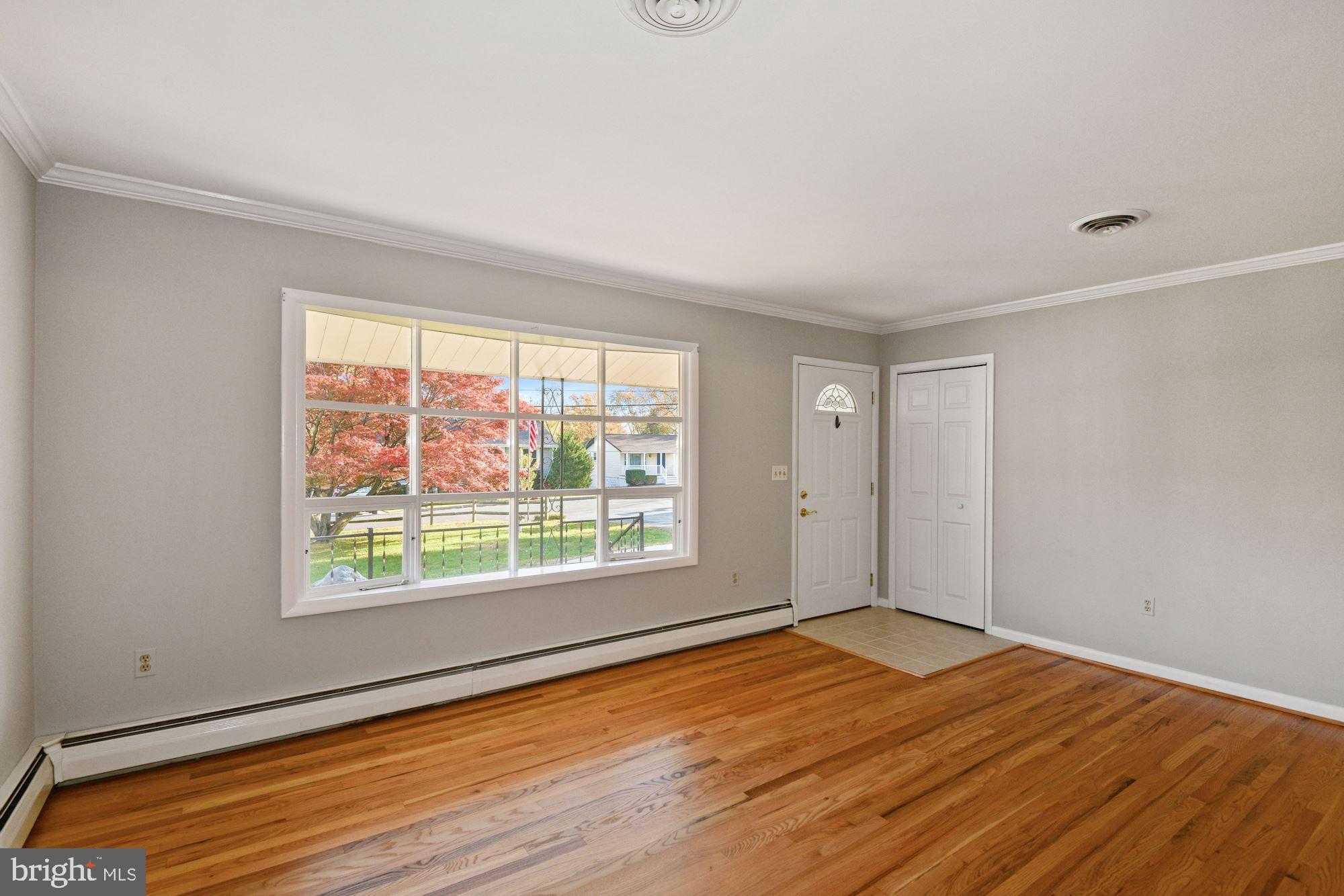 3050 Tudor Hall Road Riva, MD 21140 - Photo 5 of 35 Living Room