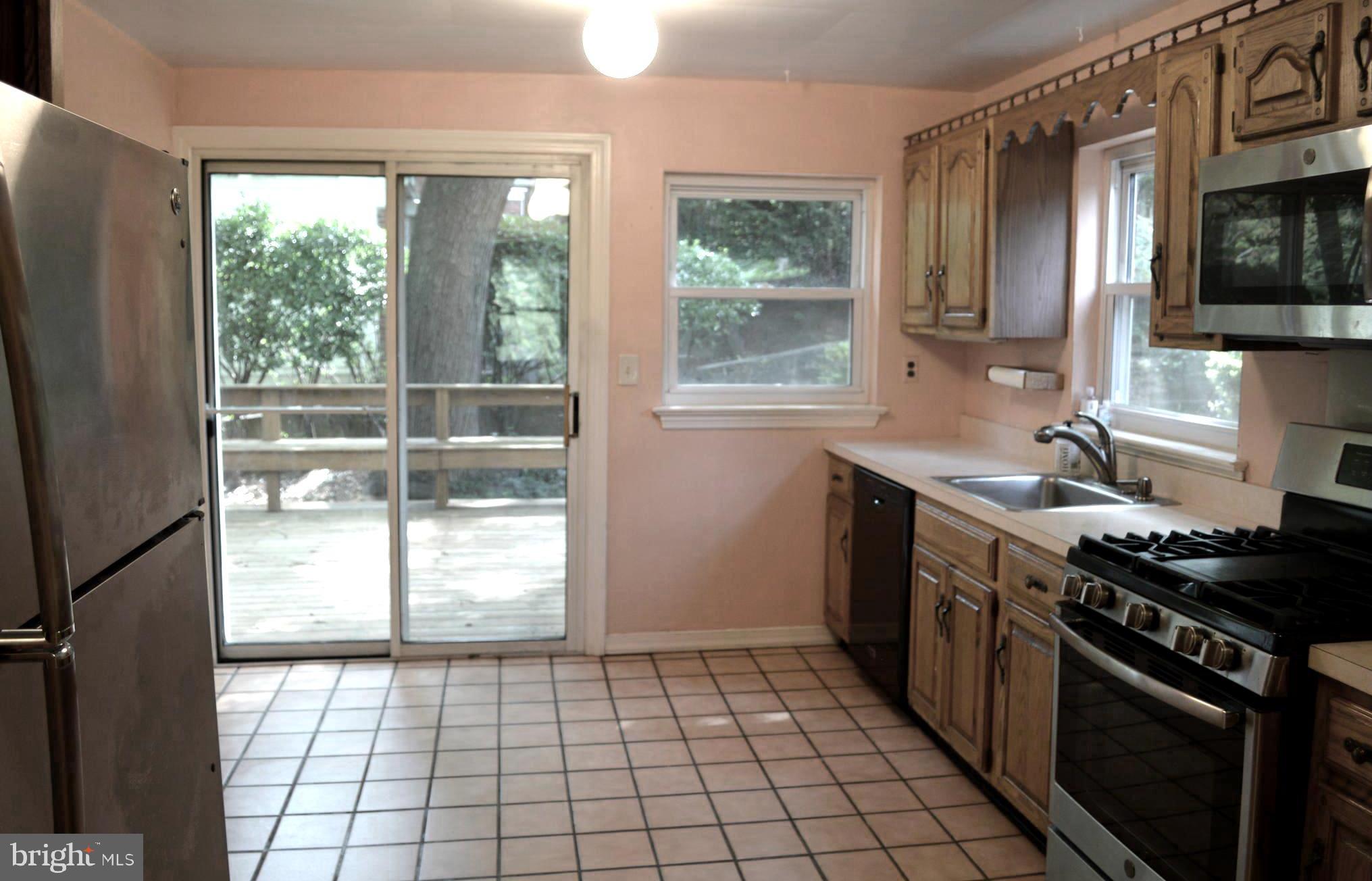 9115 Wire Avenue Silver Spring, MD 20901 - Photo 19 of 46 Kitchen w/view of deck