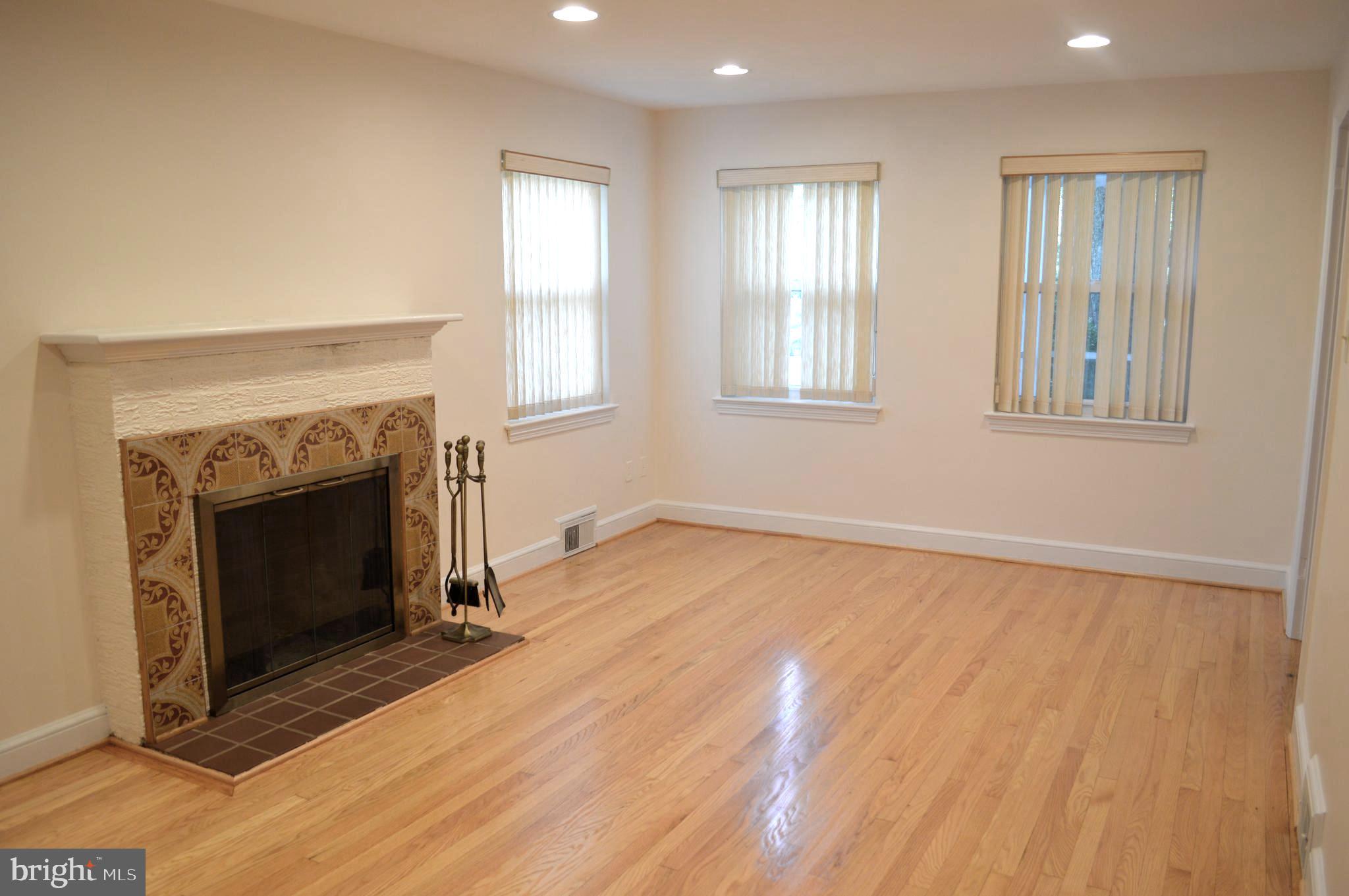 9115 Wire Avenue Silver Spring, MD 20901 - Photo 10 of 46 Another view of living room