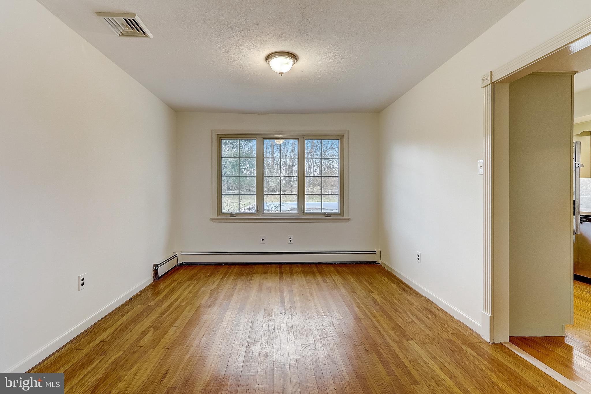 5747 Ridgeview Drive Doylestown, PA 18902 - Photo 11 of 46 Gallery Image 11