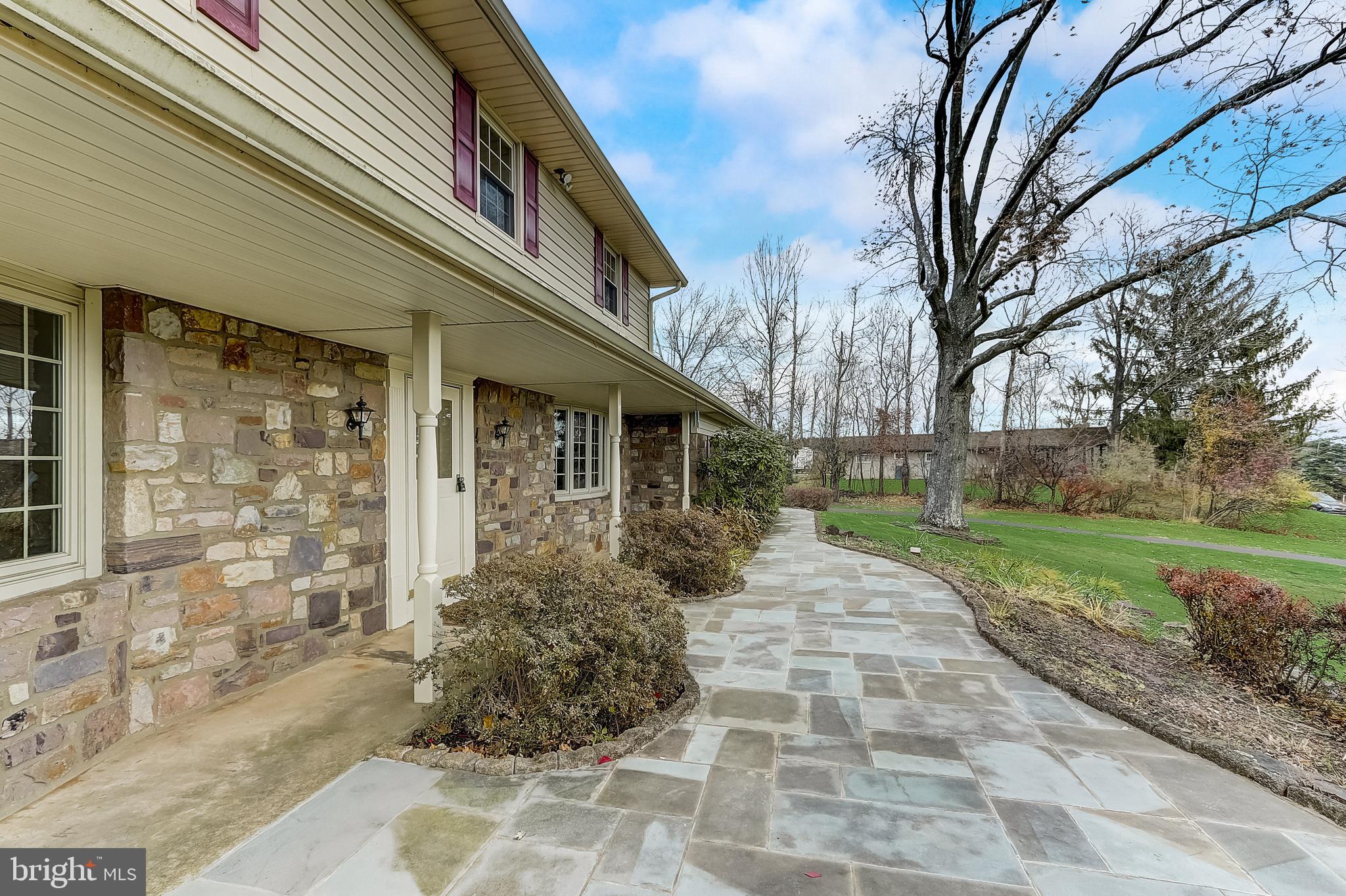 5747 Ridgeview Drive Doylestown, PA 18902 - Photo 5 of 46 Gallery Image 5