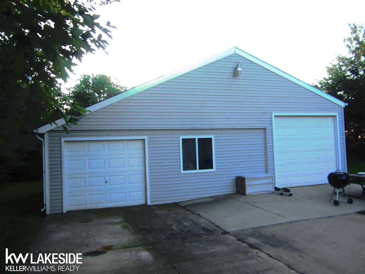 4670 Howland Road Almont, MI 48003 - Photo 3 of 24