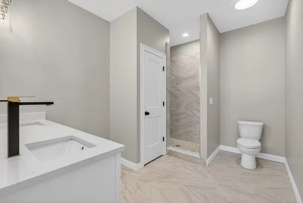 $364,900 | 1165 Farmstone Drive, Diamond, IL 60416