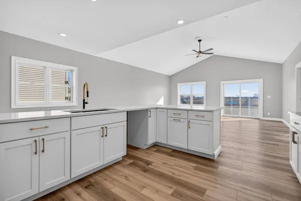 $364,900 | 1165 Farmstone Drive, Diamond, IL 60416