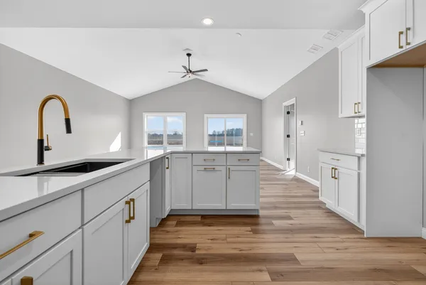 $364,900 | 1165 Farmstone Drive, Diamond, IL 60416