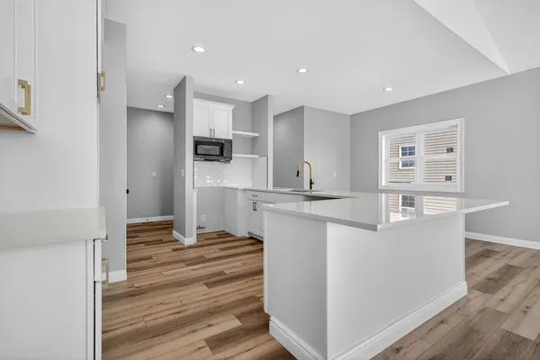 $364,900 | 1165 Farmstone Drive, Diamond, IL 60416