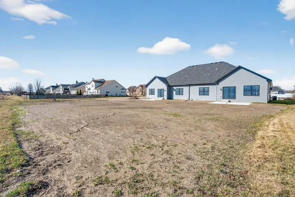 $364,900 | 1165 Farmstone Drive, Diamond, IL 60416