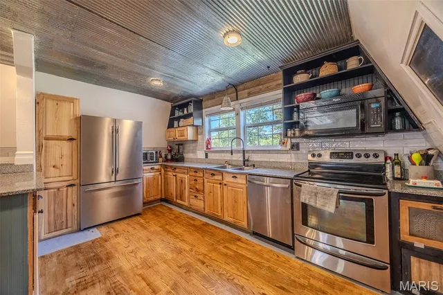 $329,900 | 29385 Hwy Aa, Lebanon, MO 65536