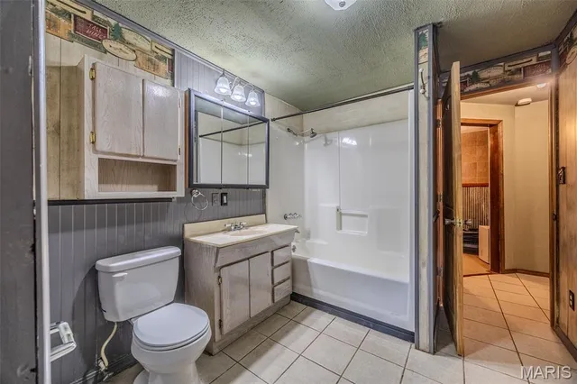 $329,900 | 29385 Hwy Aa, Lebanon, MO 65536