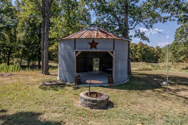 $329,900 | 29385 Hwy Aa, Lebanon, MO 65536