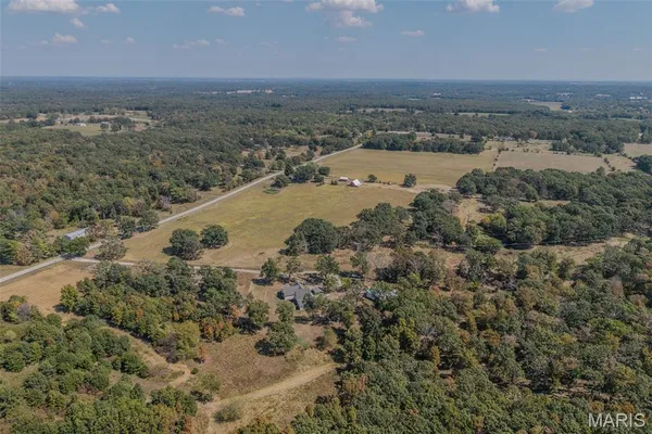 $329,900 | 29385 Hwy Aa, Lebanon, MO 65536