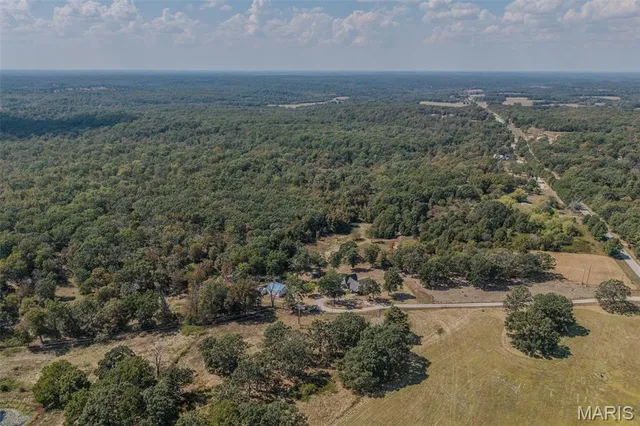 $329,900 | 29385 Hwy Aa, Lebanon, MO 65536