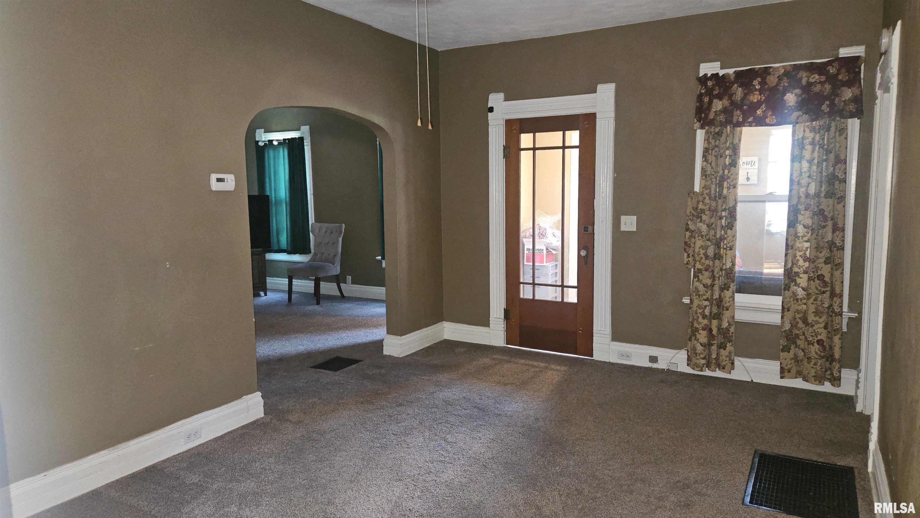 351 West Walnut Street Canton, IL 61520 - Photo 7 of 15