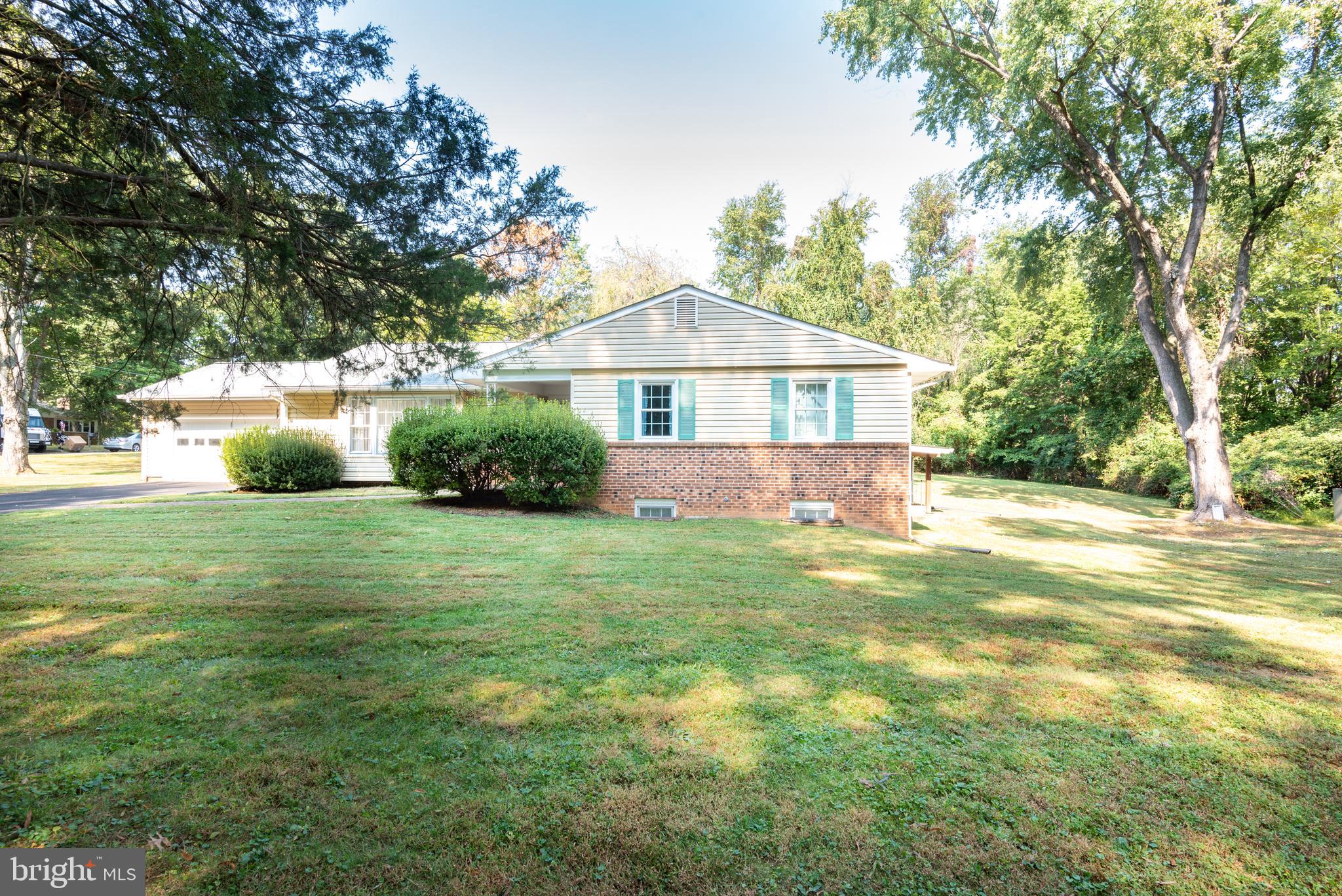 2903 Hideaway Road Fairfax, VA 22031 - Photo 28 of 36 Gallery Image 28