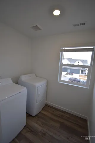 $2,395 | 8191 West Grey Alder Drive, Eagle, ID 83616