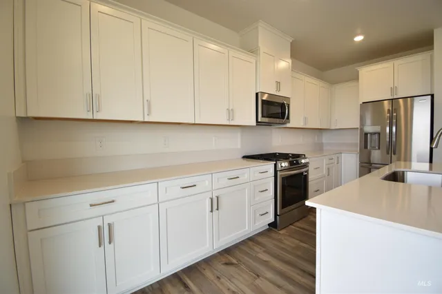 $2,395 | 8191 West Grey Alder Drive, Eagle, ID 83616