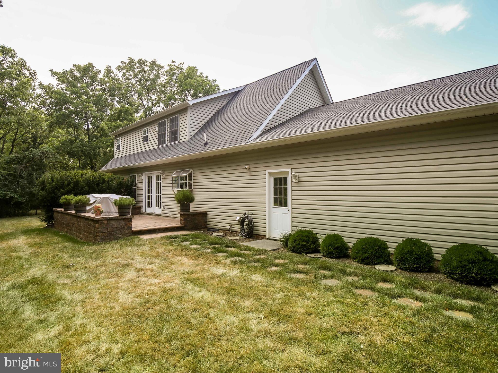 433 Cather Road Berryville, VA 22611 - Photo 4 of 42 Gallery Image 4