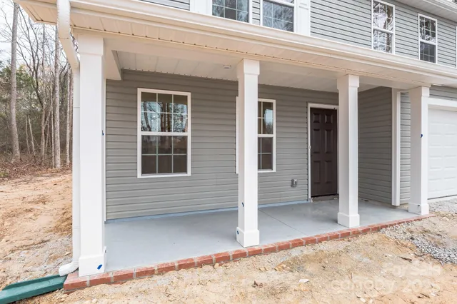 $367,990 | 4149 River Run Circle, Hickory, NC 28602