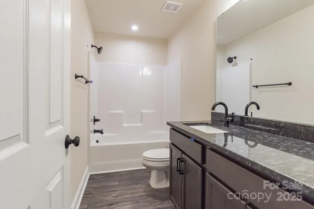 $367,990 | 4149 River Run Circle, Hickory, NC 28602