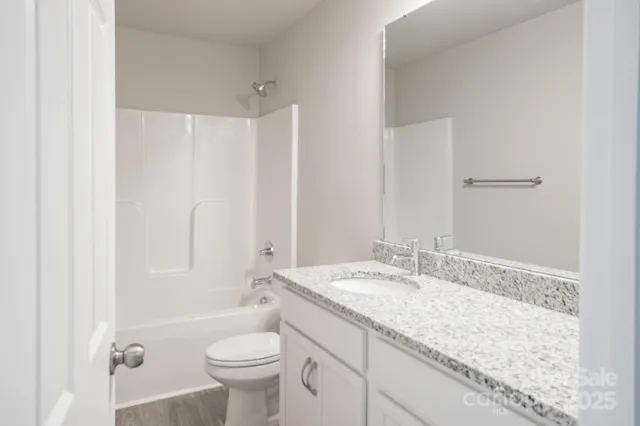 $367,990 | 4149 River Run Circle, Hickory, NC 28602