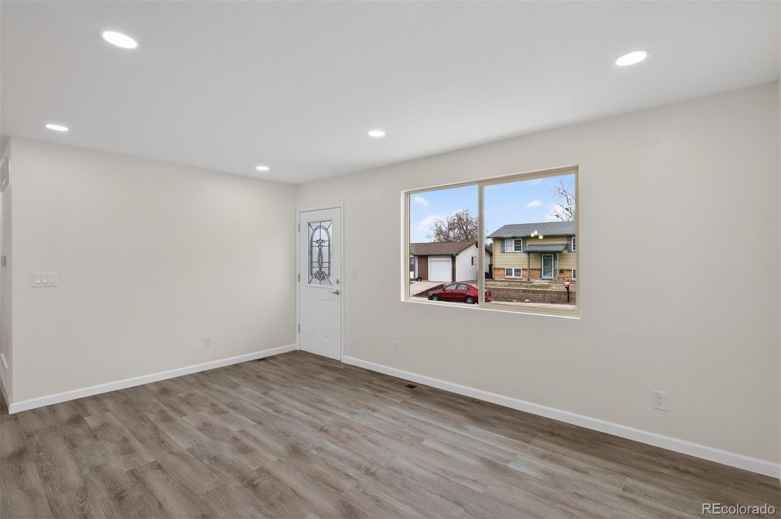 9079 Dudley Street Westminster, CO 80021 - Photo 4 of 30