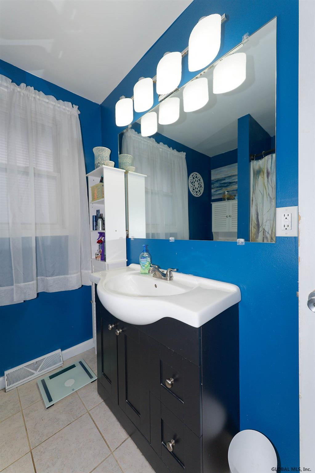 305 Manchester Road Schenectady, NY 12304 - Photo 26 of 35 Photo 26