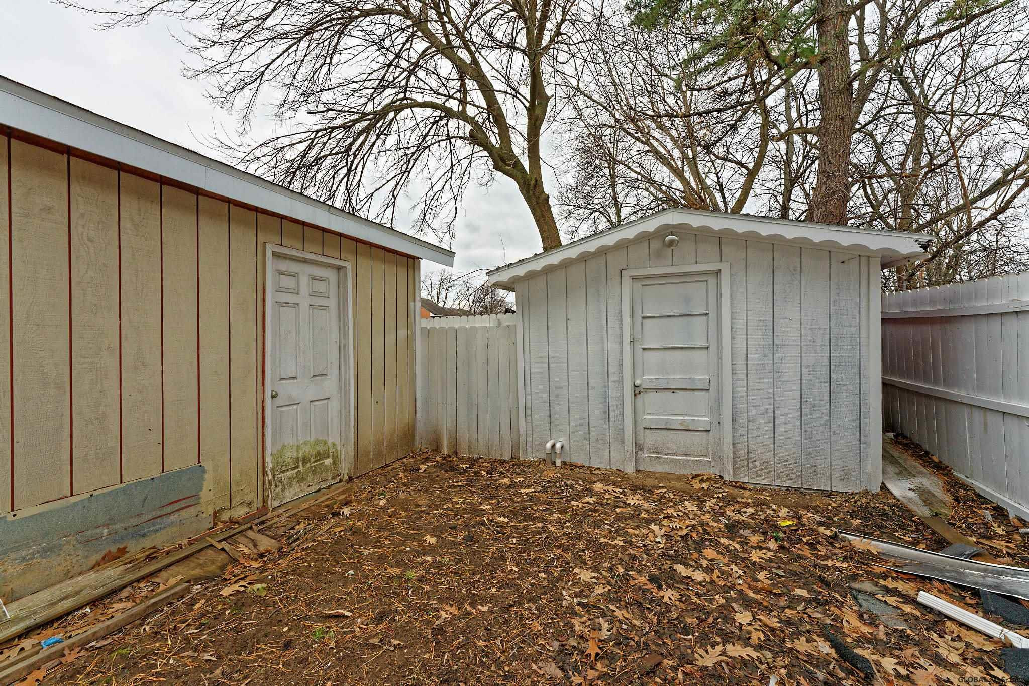 305 Manchester Road Schenectady, NY 12304 - Photo 33 of 35 Photo 34