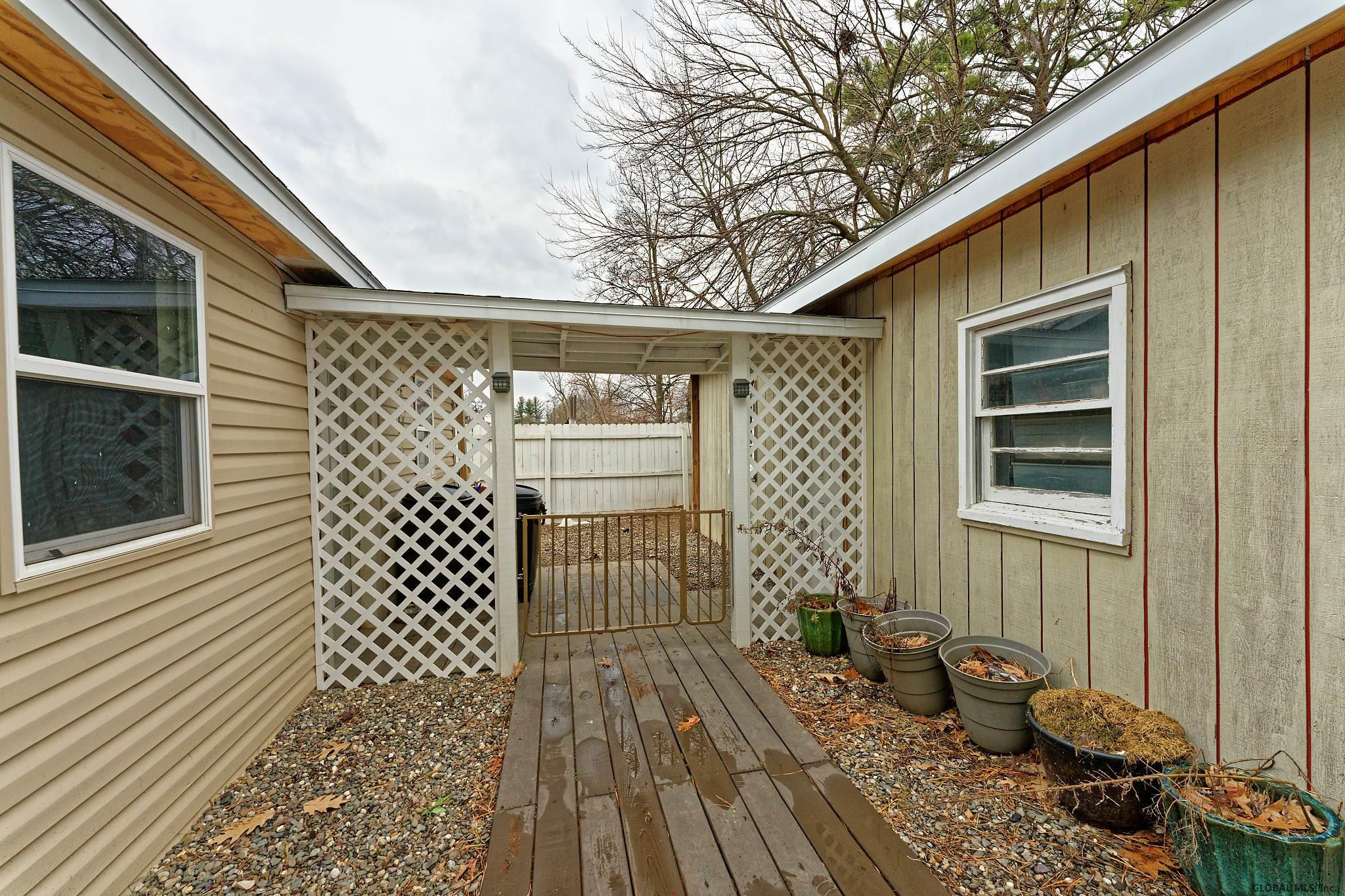 305 Manchester Road Schenectady, NY 12304 - Photo 34 of 35 Photo 35