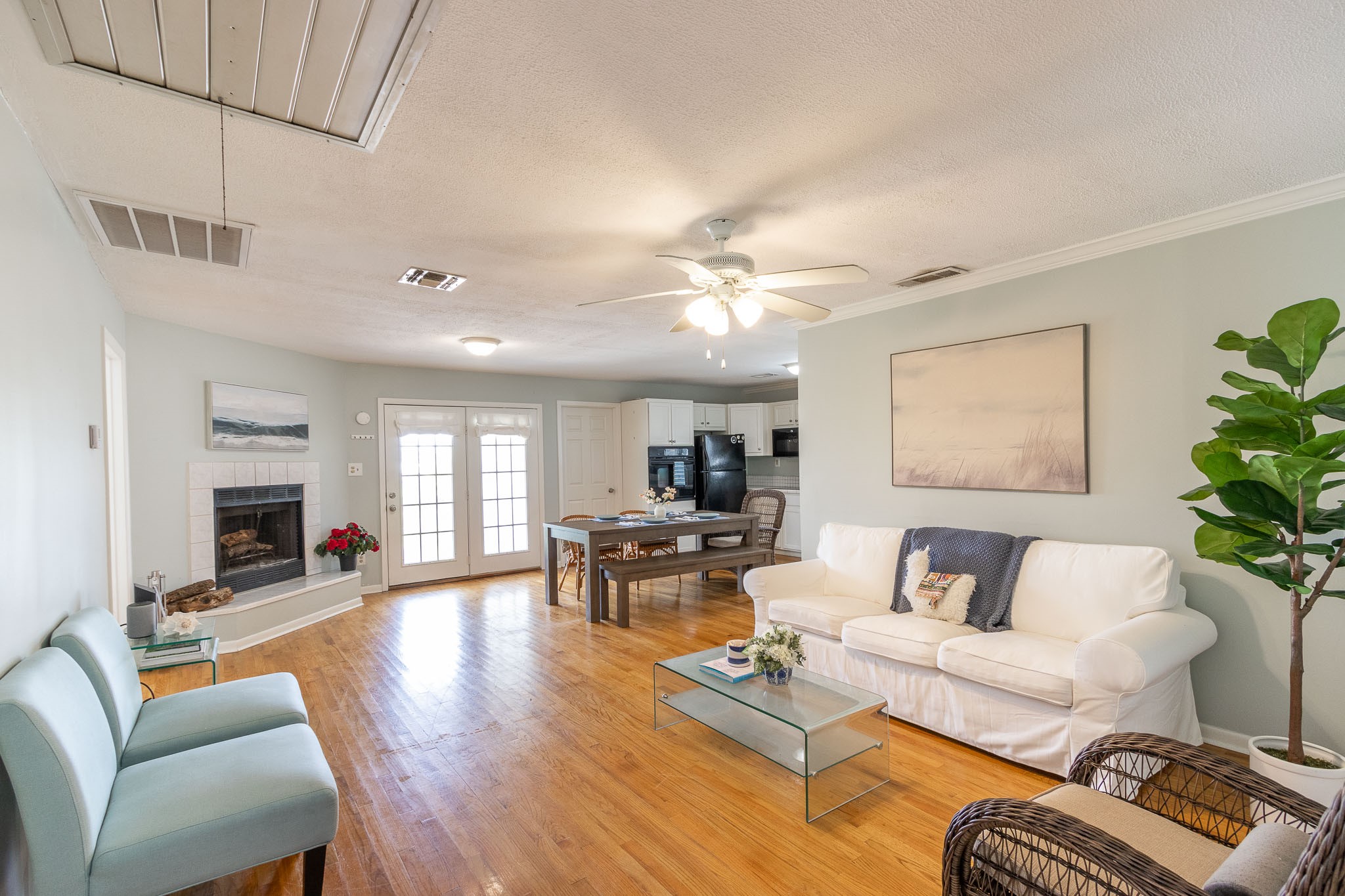 16721 Edward Teach Road Jamaica Beach, TX 77554 - Photo 3 of 49 HARDWOOD FLOORS THROUGHOUT