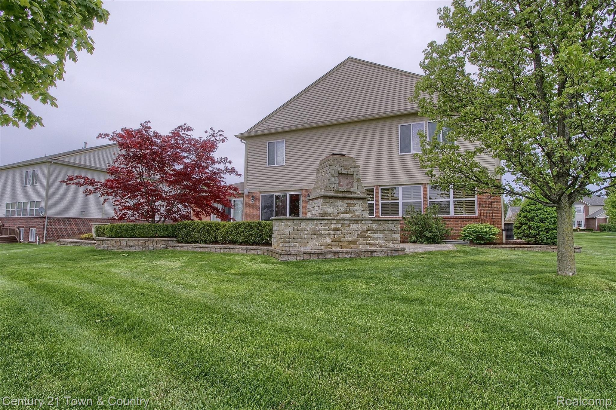 4210 Derry Court Rochester, MI 48306 - Photo 52 of 65 52-Rear 2nd View.jpg