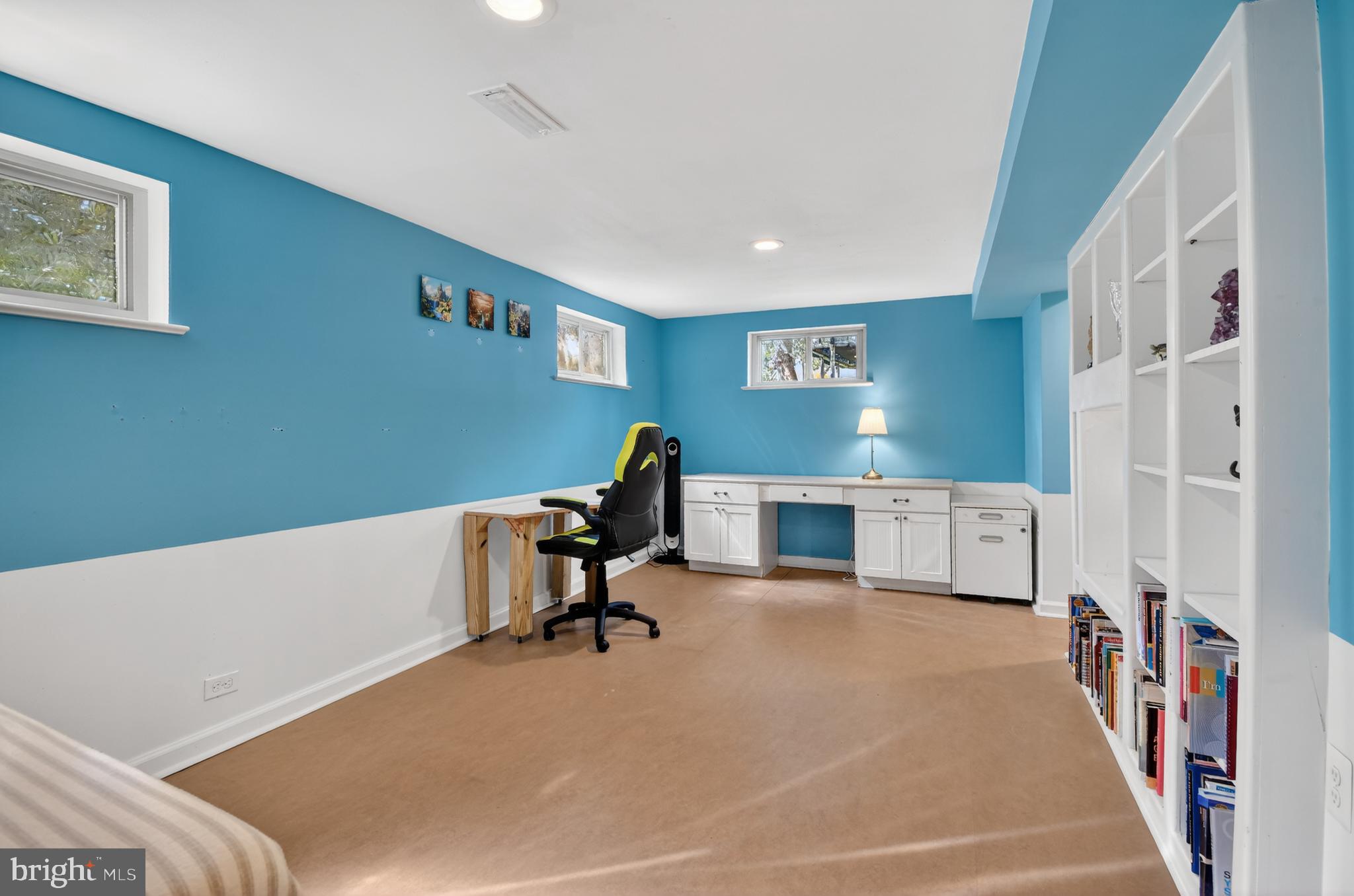 8306 Queen Annes Drive Silver Spring, MD 20910 - Photo 19 of 37