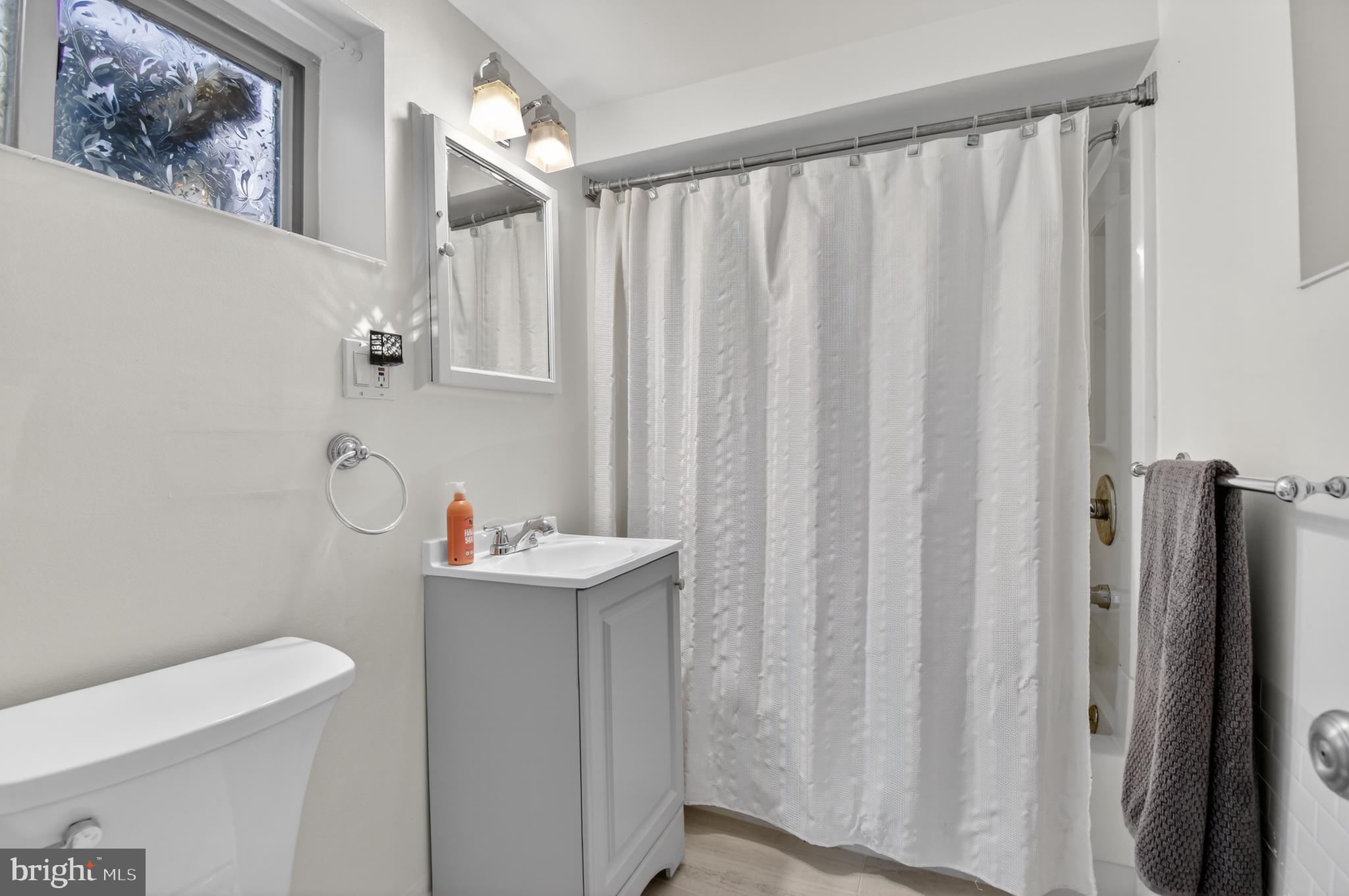 8306 Queen Annes Drive Silver Spring, MD 20910 - Photo 20 of 37